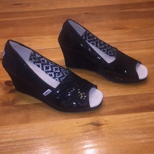 TOMS Black Sequined Wedges Size 7 1/2